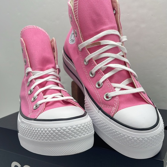 Converse WMNS Platform Sneakers CTAS Lift Hi A08216F
CTAS LIFT HI
PINK/WHITE - Picture 5 of 16
